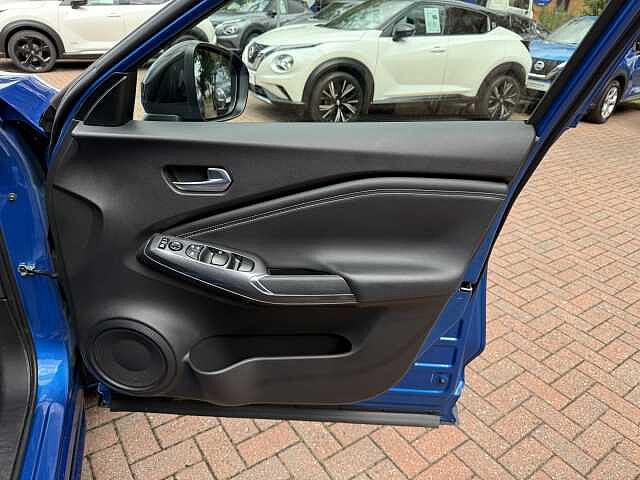 Nissan Juke 1.6 Hybrid Tekna 5dr Auto