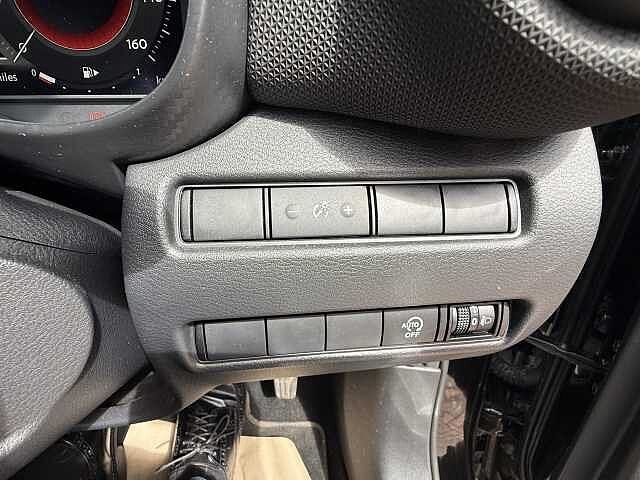 Nissan Juke 1.0 DiG-T N-Connecta 5dr