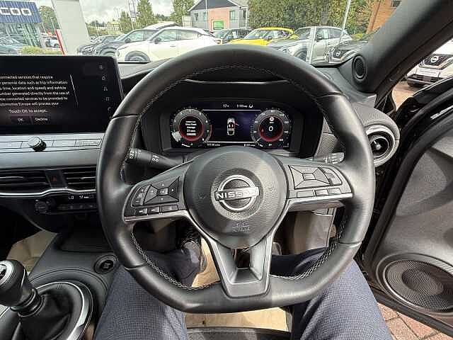 Nissan Juke 1.0 DiG-T N-Connecta 5dr