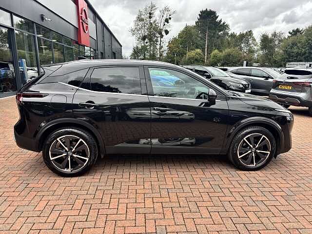 Nissan Qashqai 1.3 DiG-T MH Tekna 5dr