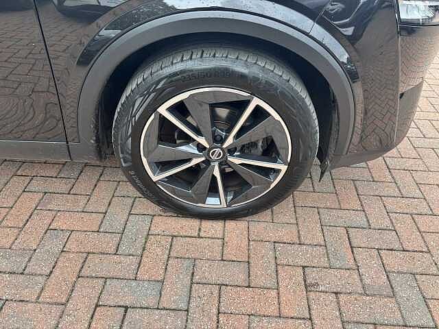 Nissan Qashqai 1.3 DiG-T MH Tekna 5dr