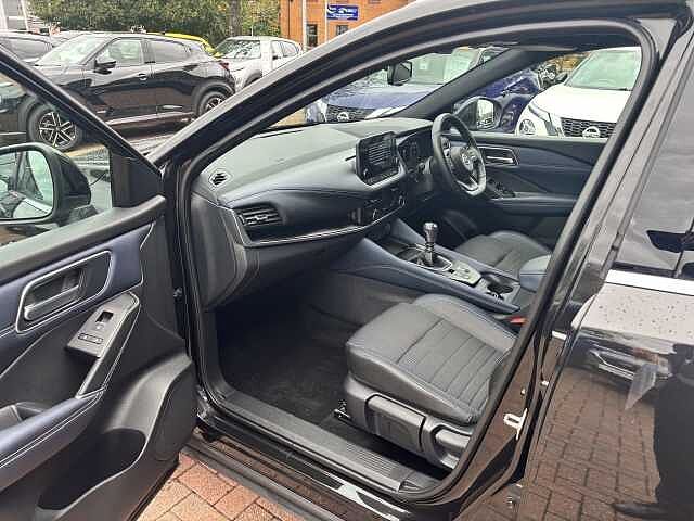 Nissan Qashqai 1.3 DiG-T MH Tekna 5dr