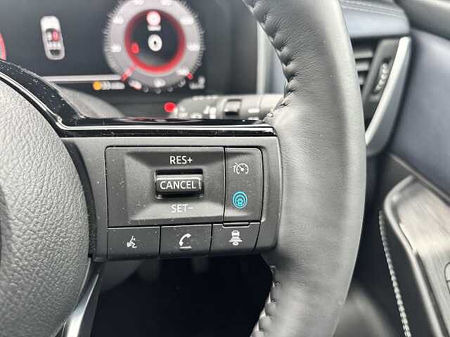 Nissan Qashqai 1.3 DiG-T MH Tekna 5dr