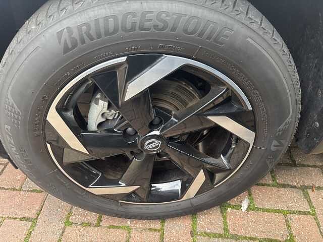 Nissan Juke 1.6 Hybrid N-Connecta 5dr Auto