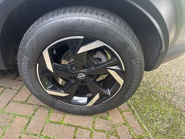 Nissan Juke 1.6 Hybrid N-Connecta 5dr Auto
