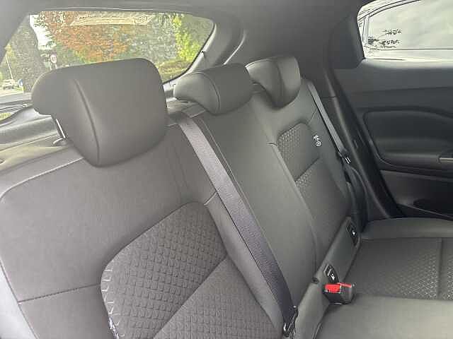 Nissan Juke 1.6 Hybrid N-Connecta 5dr Auto