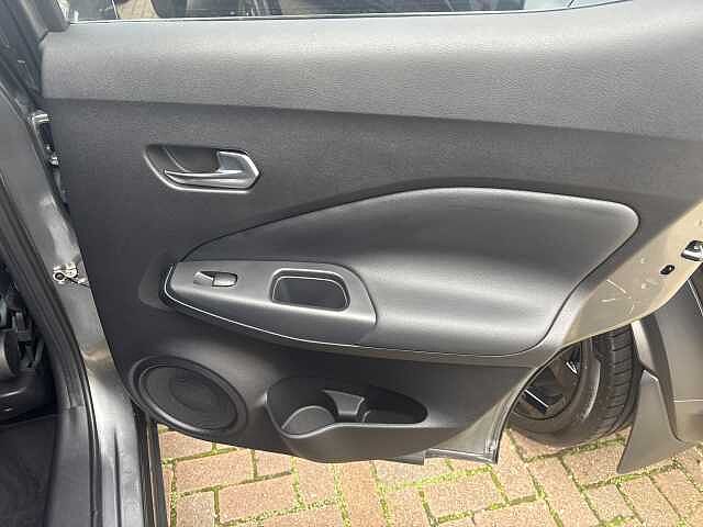 Nissan Juke 1.6 Hybrid N-Connecta 5dr Auto