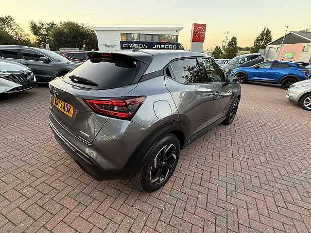 Nissan Juke 1.6 Hybrid N-Connecta 5dr Auto