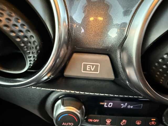 Nissan Juke 1.6 Hybrid N-Connecta 5dr Auto