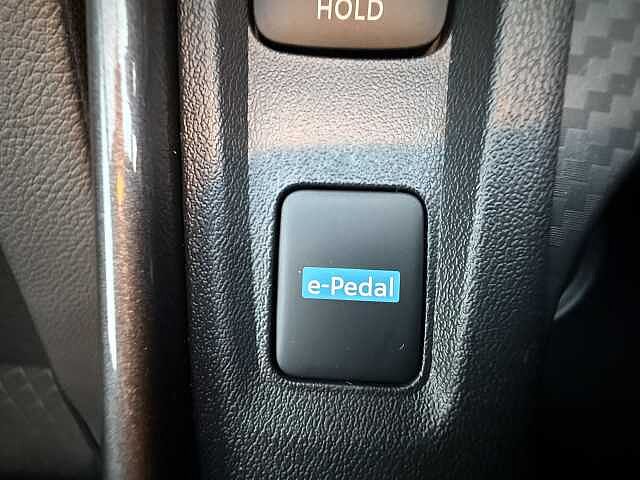 Nissan Juke 1.6 Hybrid N-Connecta 5dr Auto