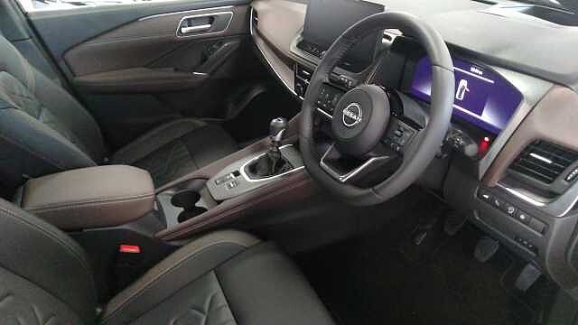 Nissan Qashqai 1.3 DiG-T MH Tekna 5dr