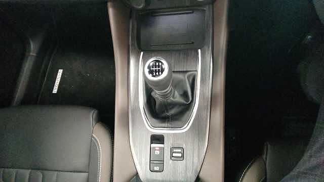 Nissan Qashqai 1.3 DiG-T MH Tekna 5dr