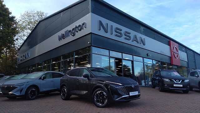 Nissan Qashqai 1.3 DiG-T MH N-Connecta 5dr