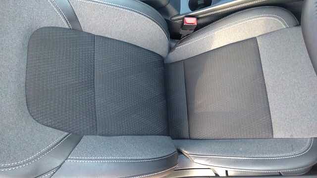 Nissan Qashqai 1.3 DiG-T MH N-Connecta 5dr