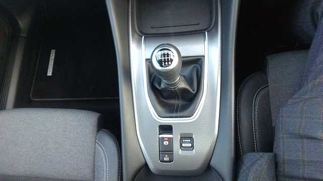 Nissan Qashqai 1.3 DiG-T MH N-Connecta 5dr