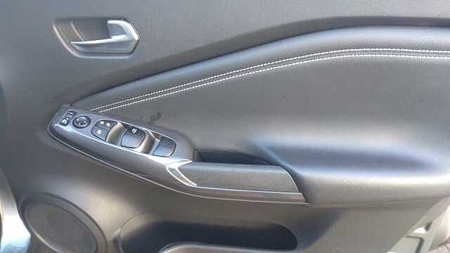 Nissan Juke 1.6 Hybrid Tekna 5dr Auto