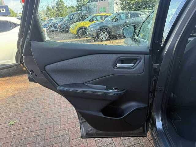 Nissan Qashqai 1.3 DiG-T MH Acenta Premium 5dr