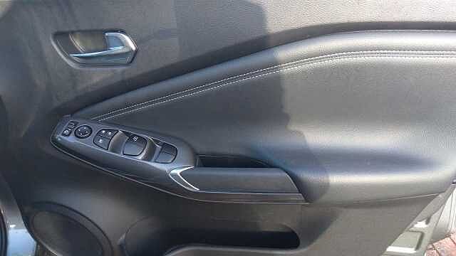 Nissan Juke 1.6 Hybrid Tekna 5dr Auto