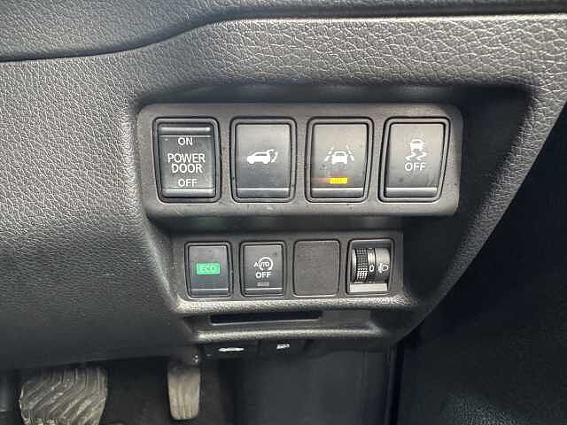 Nissan X-trail Station Wagon 1.3 DiG-T N-Connecta 5dr DCT