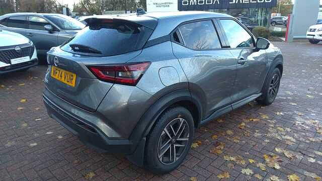 Nissan Juke 1.0 DiG-T N-Connecta 5dr DCT