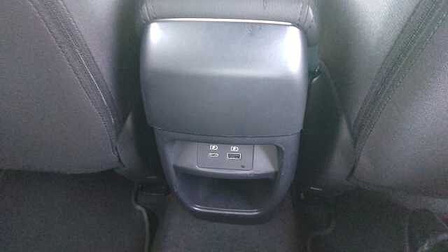 Nissan Juke 1.0 DiG-T N-Connecta 5dr DCT