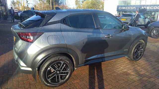 Nissan Juke 1.6 Hybrid N-Connecta 5dr Auto