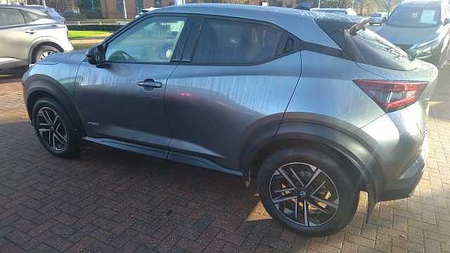 Nissan Juke 1.6 Hybrid N-Connecta 5dr Auto
