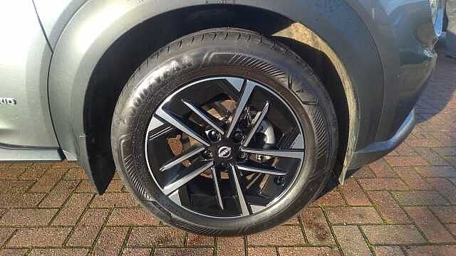 Nissan Juke 1.6 Hybrid N-Connecta 5dr Auto