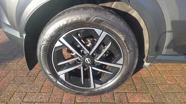 Nissan Juke 1.6 Hybrid N-Connecta 5dr Auto
