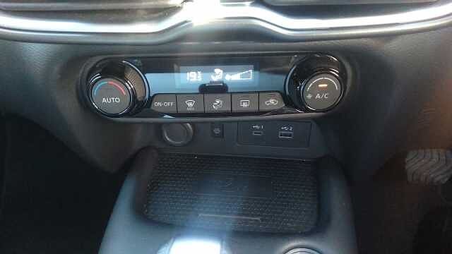 Nissan Juke 1.6 Hybrid N-Connecta 5dr Auto