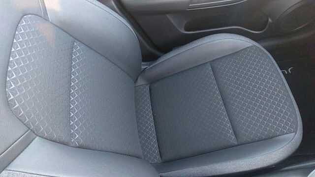 Nissan Juke 1.6 Hybrid N-Connecta 5dr Auto