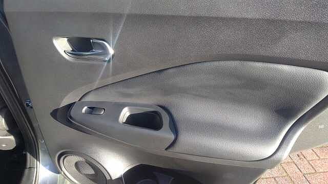 Nissan Juke 1.6 Hybrid N-Connecta 5dr Auto