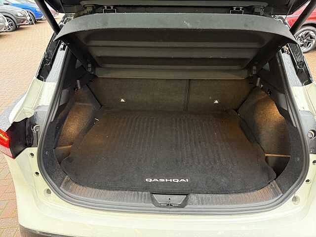 Nissan Qashqai 1.3 DiG-T MH 158 Tekna 5dr Xtronic