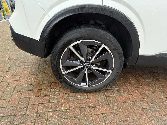 Nissan Qashqai 1.3 DiG-T MH 158 Tekna 5dr Xtronic