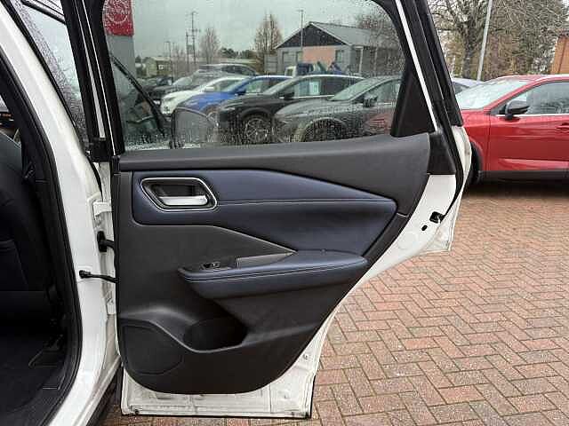 Nissan Qashqai 1.3 DiG-T MH 158 Tekna 5dr Xtronic