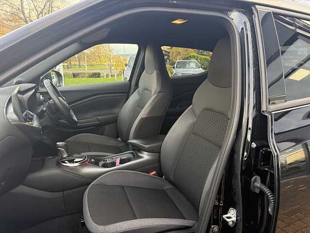 Nissan Juke 1.0 DiG-T N-Connecta 5dr DCT