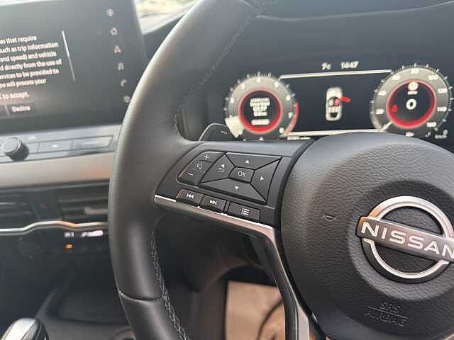 Nissan Juke 1.0 DiG-T N-Connecta 5dr DCT