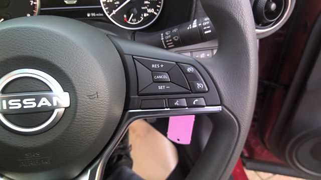 Nissan Juke 1.0 DiG-T Acenta Premium 5dr