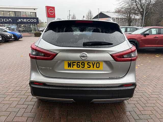 Nissan Qashqai 1.3 DiG-T N-Connecta 5dr