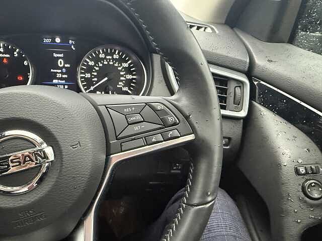 Nissan Qashqai 1.3 DiG-T N-Connecta 5dr