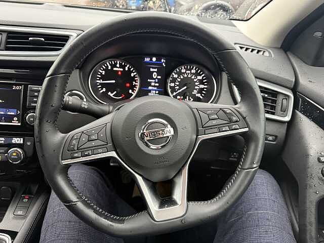 Nissan Qashqai 1.3 DiG-T N-Connecta 5dr