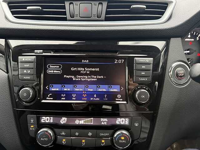 Nissan Qashqai 1.3 DiG-T N-Connecta 5dr