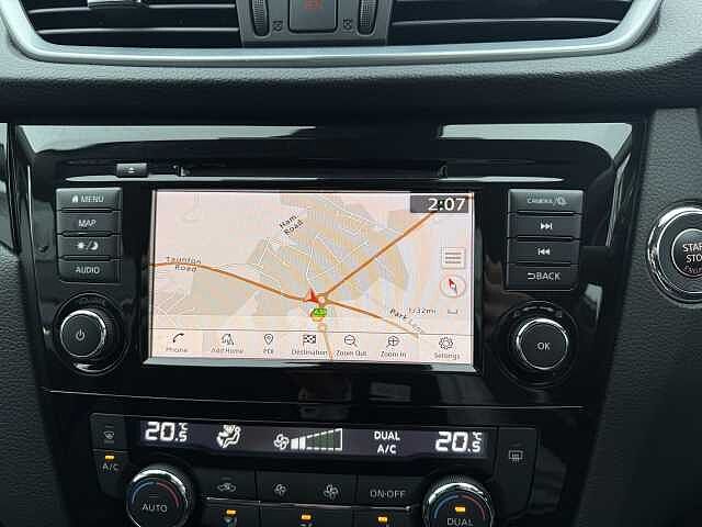 Nissan Qashqai 1.3 DiG-T N-Connecta 5dr