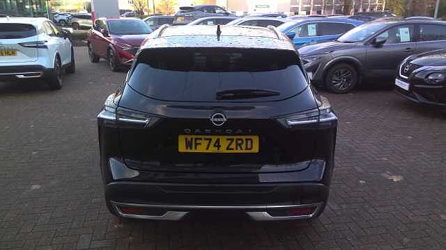 Nissan Qashqai 1.3 DiG-T MH N-Connecta 5dr