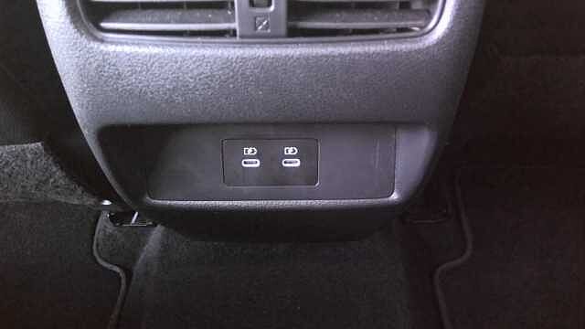 Nissan Qashqai 1.3 DiG-T MH N-Connecta 5dr