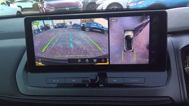 Nissan Qashqai 1.3 DiG-T MH N-Connecta 5dr