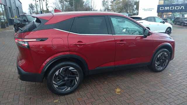 Nissan Qashqai 1.3 DiG-T MH N-Connecta 5dr