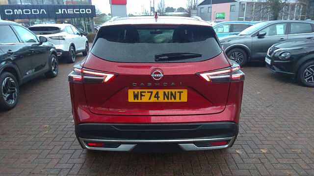 Nissan Qashqai 1.3 DiG-T MH N-Connecta 5dr