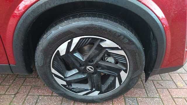 Nissan Qashqai 1.3 DiG-T MH N-Connecta 5dr