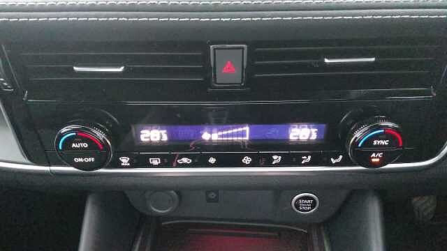 Nissan Qashqai 1.3 DiG-T MH N-Connecta 5dr